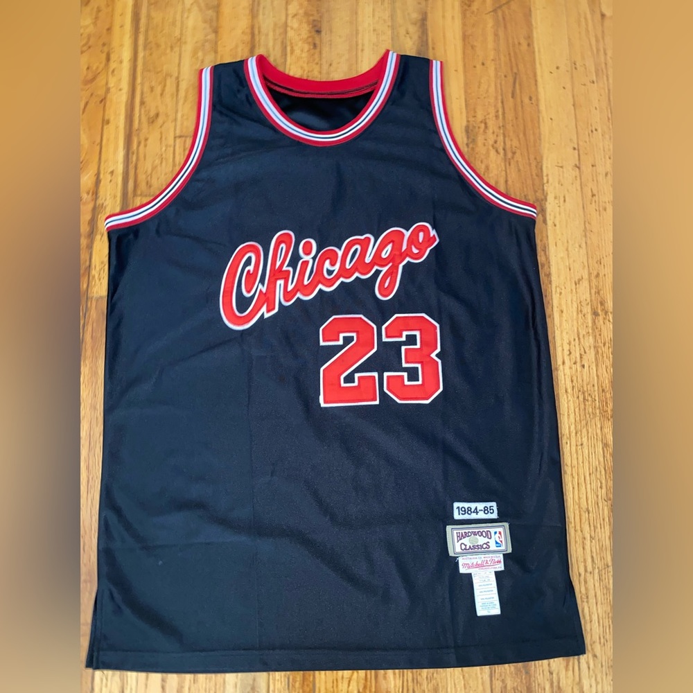 Mitchell and Ness Jersey Men's Size 52 Hardwood Classics Jordan Chicago Bulls